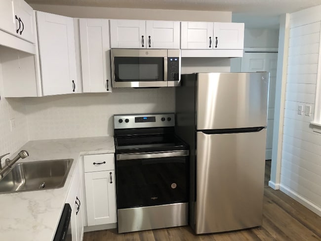 Foto del edificio - 85 Old Town Rd