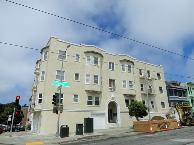 Building Photo - 250 Irving St