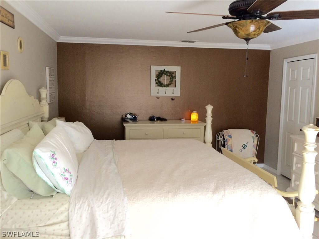 Foto del edificio - 610 SW 39th Terrace