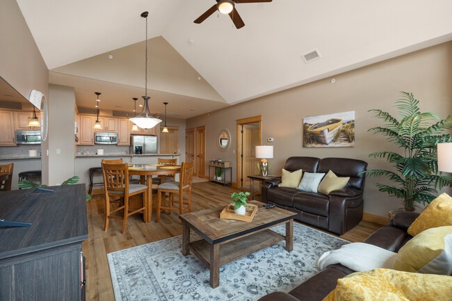 Building Photo - 2051 N Main St