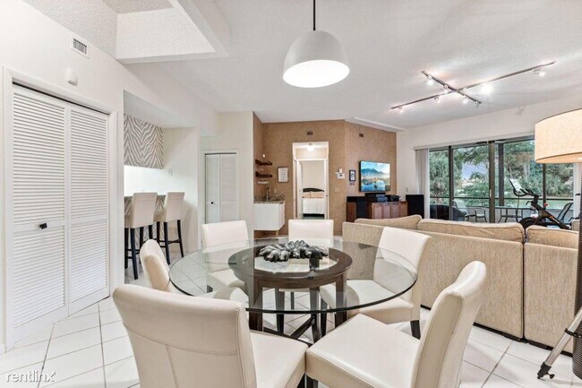 Foto del edificio - 3 br, 3 bath House - 7496 La Paz Blvd Apt 106