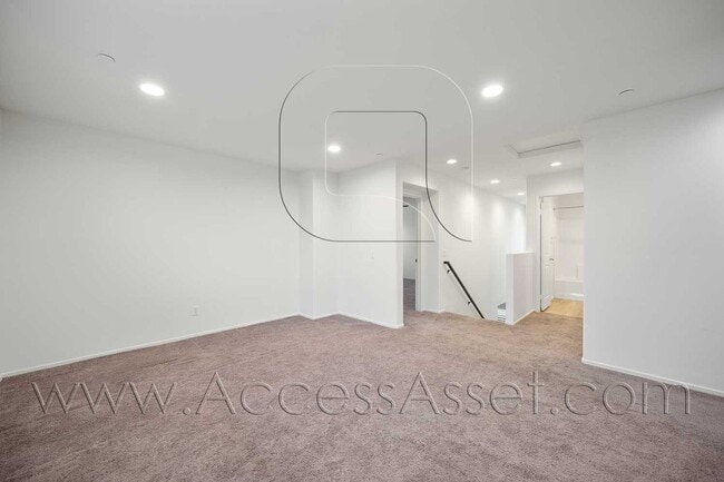 Foto del edificio - Beautiful Two Story Home 3 bed/2.5 Bath Located In Quiet Cul De Sac In Lake Elsinore!