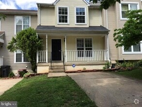 Building Photo - 204 Staunton Ct