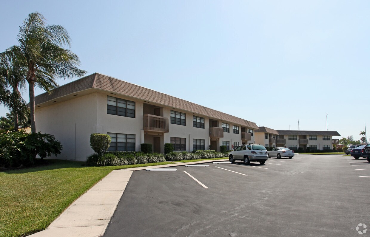 Foto principal - Marina Townhomes
