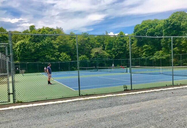 Building Photo - 619 Ocean Ave