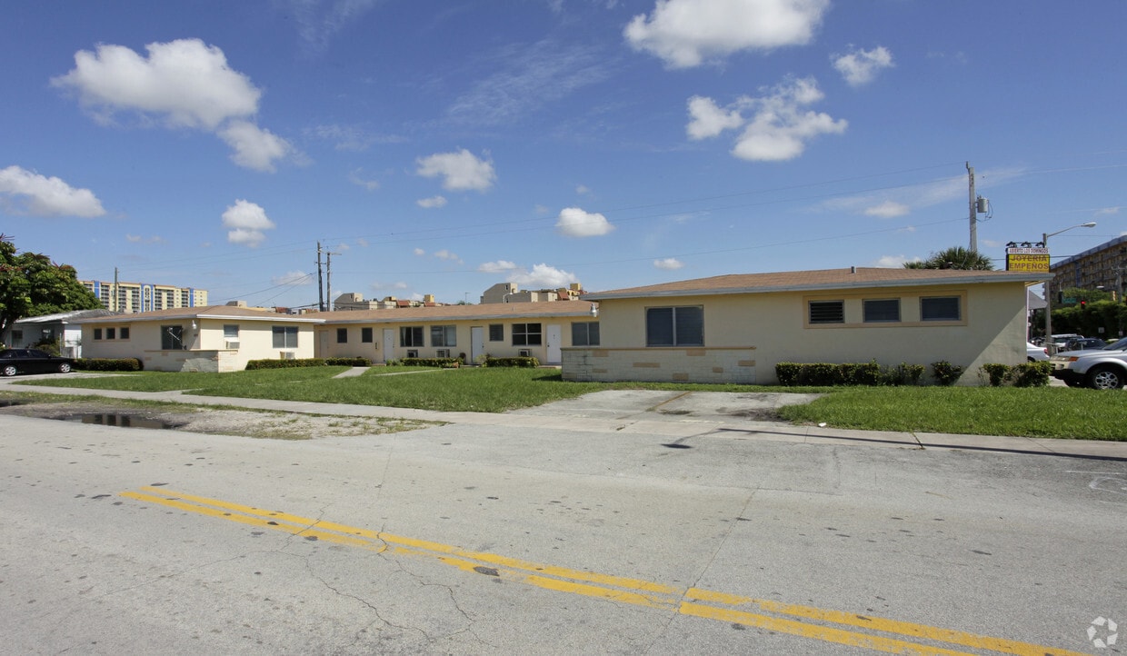 Building Photo - 4711 NW 6th St