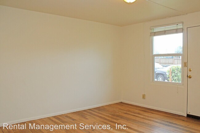 Foto del edificio - 6901-6923 NE Prescott St