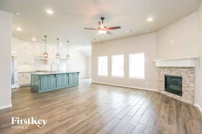 Building Photo - 3401 Ontario Cir