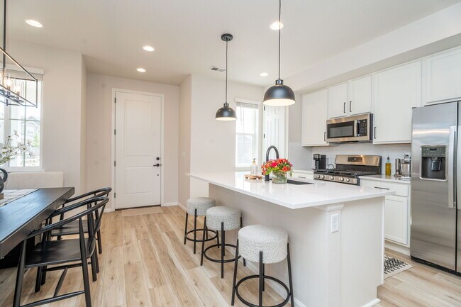 Foto del edificio - 6225 Wild Rye St