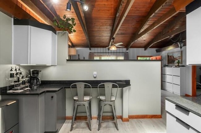 Building Photo - 37 Morrison Rd