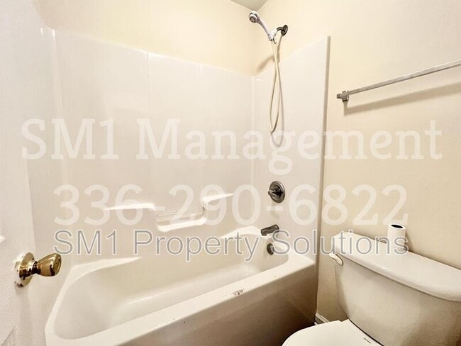 Building Photo - 121 Thomas St