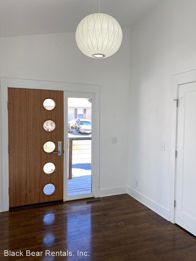 Foto del edificio - 3 br, 2.5 bath House - 43 Hubbard Ave