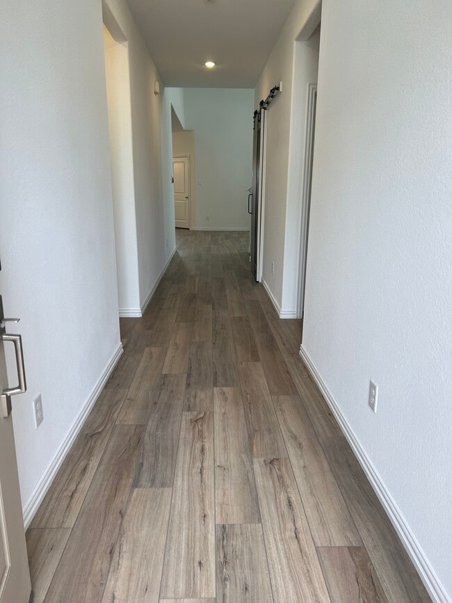 Photo - 1124 W Yarrow Ave House