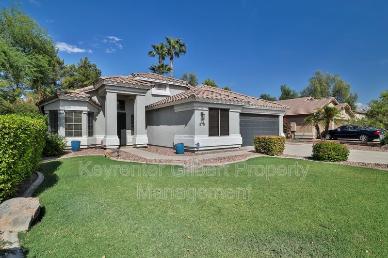 Foto principal - 870 N Sunnyvale Ave