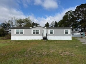 Building Photo - 1817 S County Line Rd