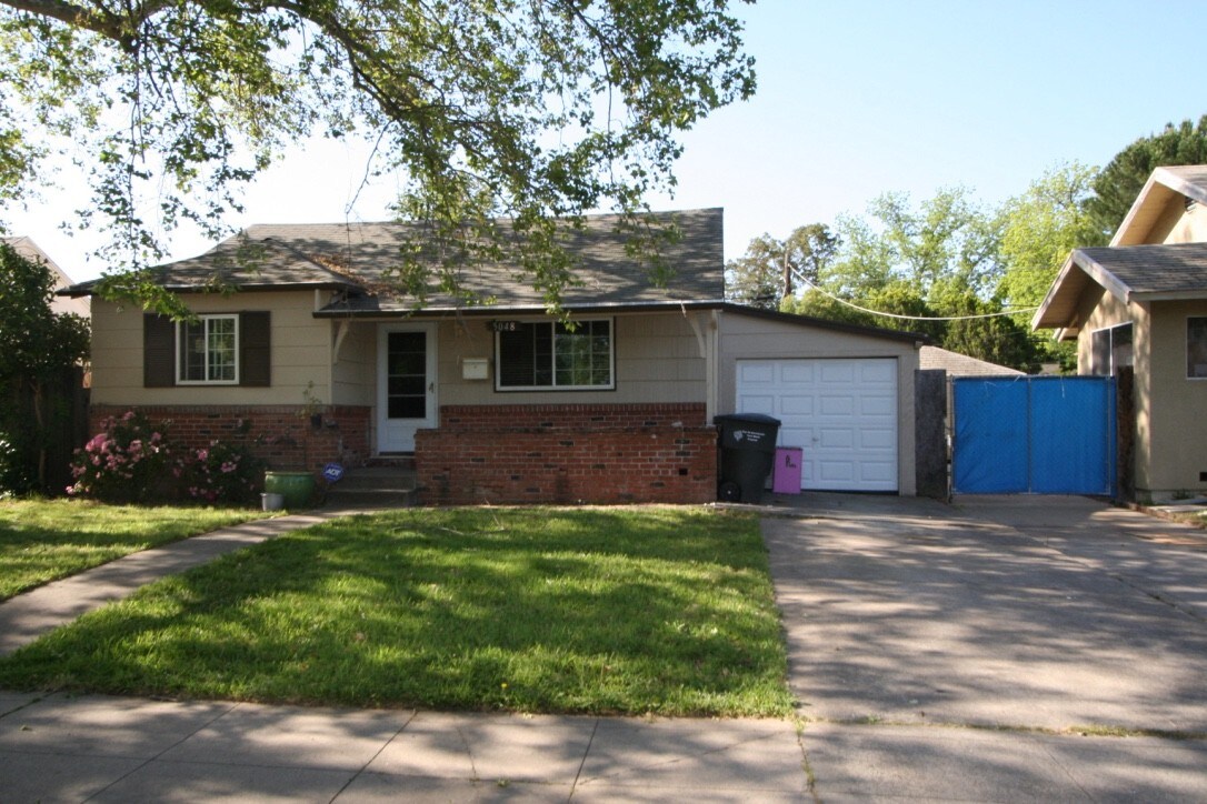 Primary Photo - 5048 13th Ave