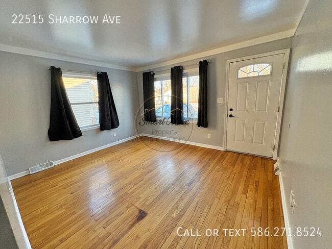 Foto del edificio - 22515 Sharrow Ave