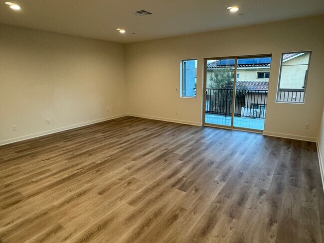Building Photo - BRAND NEW HOME!