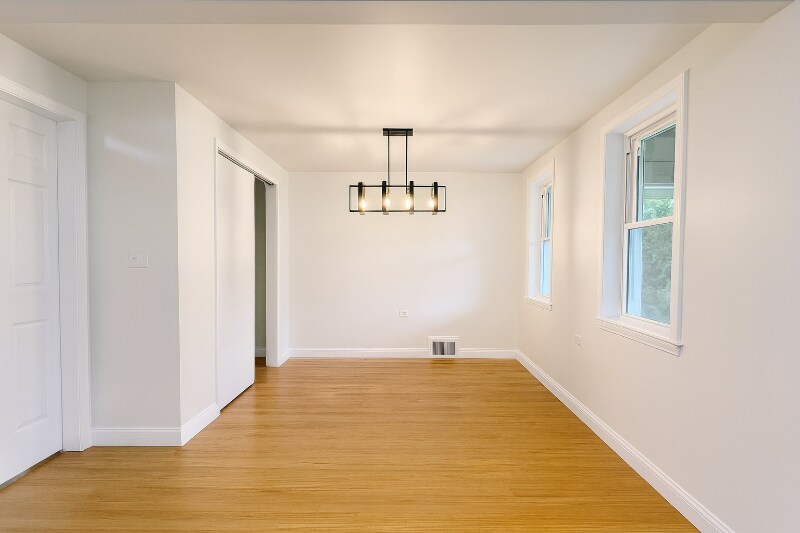Foto principal - 6136 S Kildare Ave