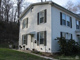 Building Photo - 321 Robinwood Rd