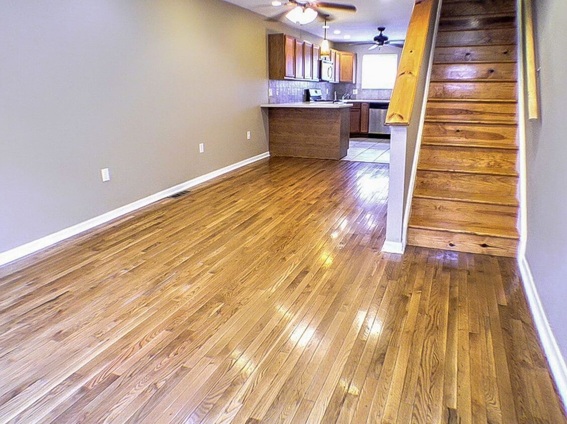 Two Bed Point Breeze Townhouse - Two Bed Point Breeze Townhouse