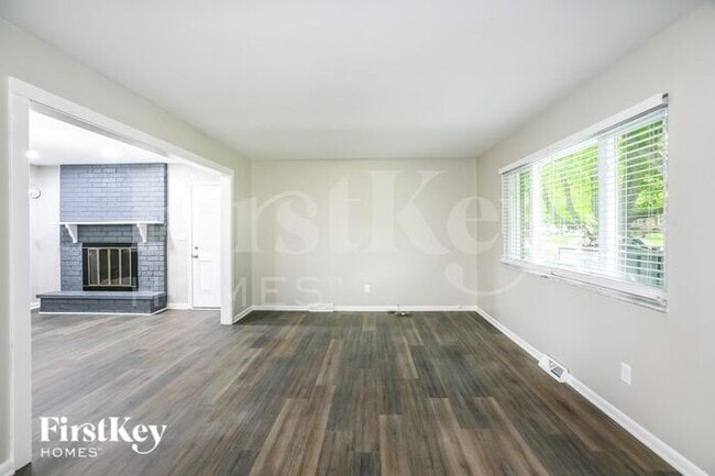 Foto del edificio - 6050 Northland Rd