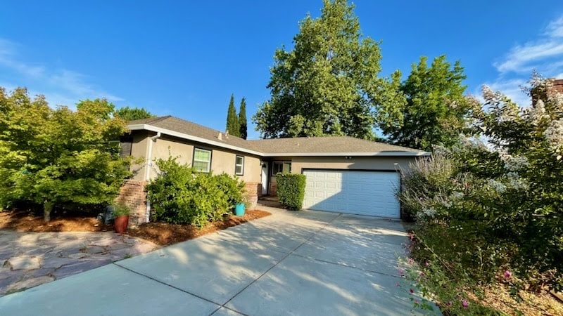 Primary Photo - 3840 Cayente Way