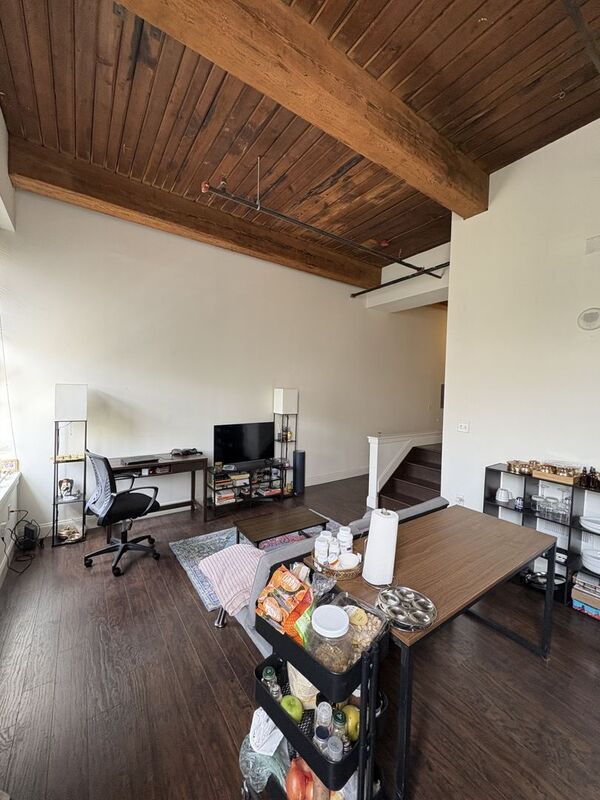 Building Photo - 344 N Charles St