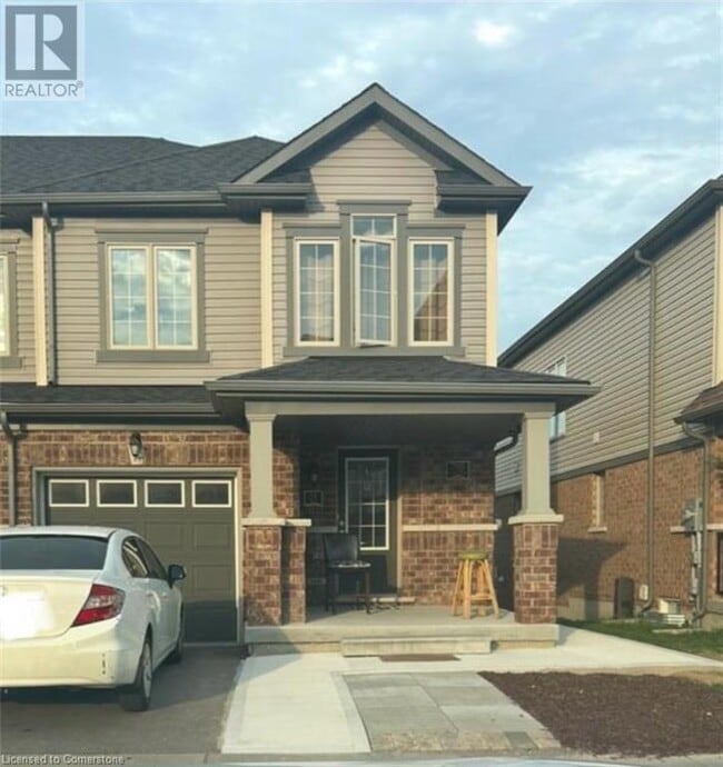 Building Photo - 755 Linden Dr