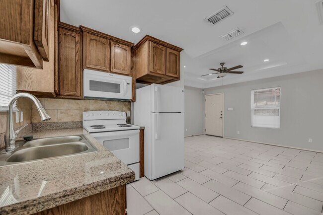 cocina - 706 Thompson Rd