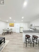 Building Photo - 3477 Riverspray Crescent