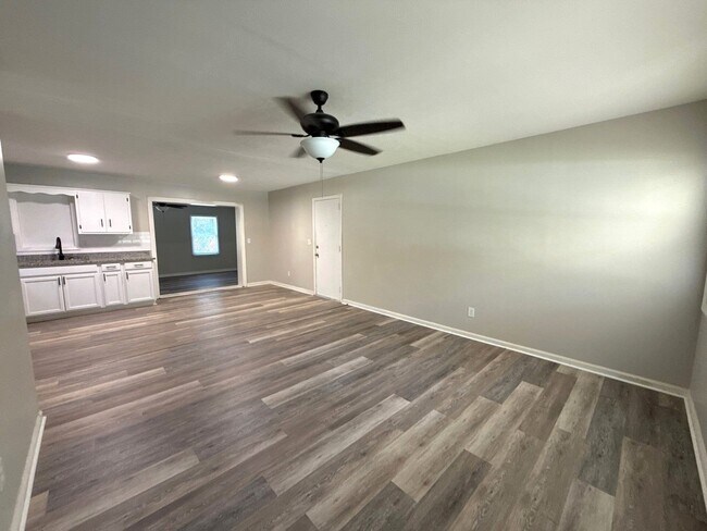 Foto del edificio - 710 Greenbriar Dr