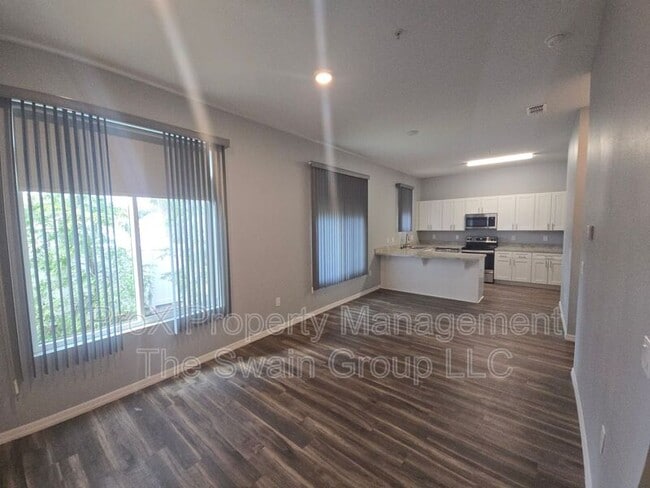 Building Photo - 750 Ave C SW