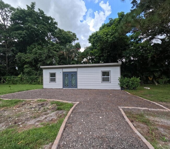 Foto del edificio - 12809 53rd Rd N