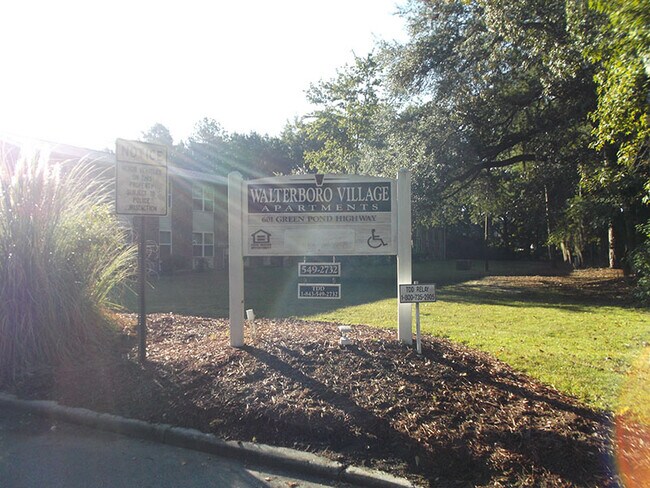 Building Photo - 601 Green Pond Hwy