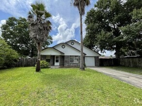 Building Photo - 904 Canyon Ct