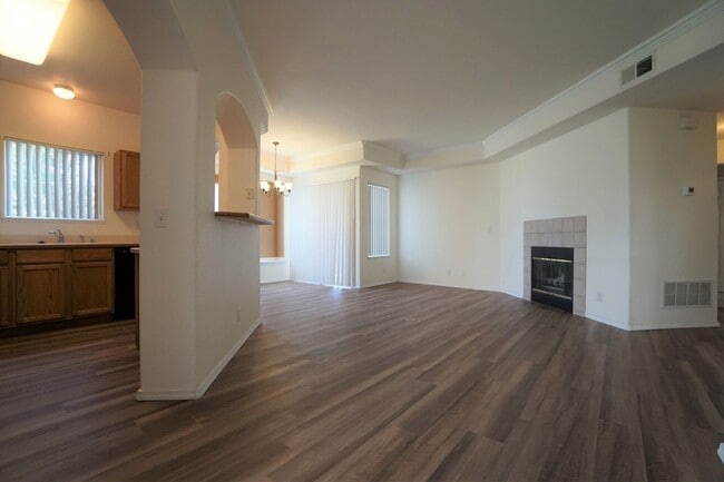 Building Photo - 3770 Strawberry Field Grove