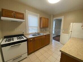 Building Photo - 525 Minor