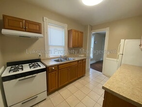 Building Photo - 525 Minor