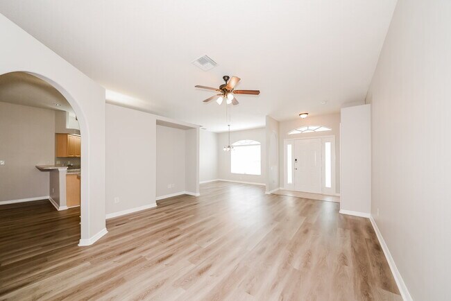 Foto del edificio - 6221 35th Ave E