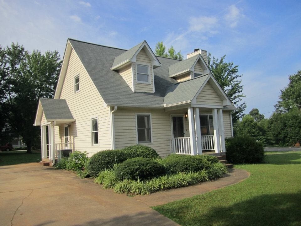 101 Dr, Easley, SC 29640 House Rental in Easley, SC