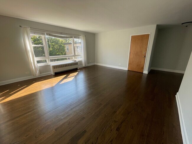 Foto del edificio - 6106 N Damen Ave