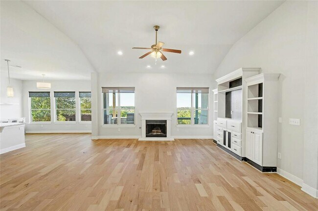 Foto del edificio - 22316 Verbena Pkwy