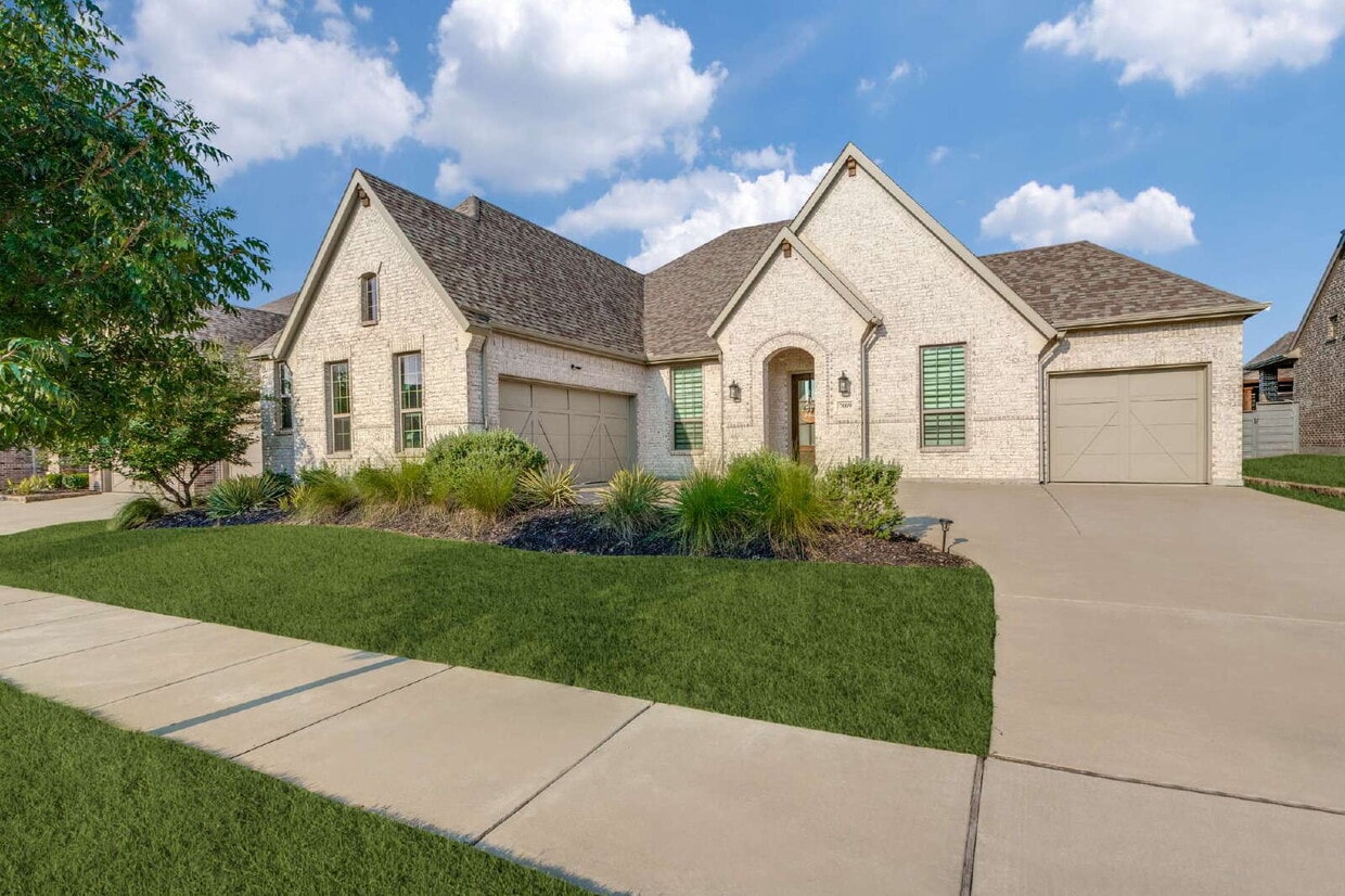 Foto principal - "Charming 3-Bed Haven in Little Elm with G...