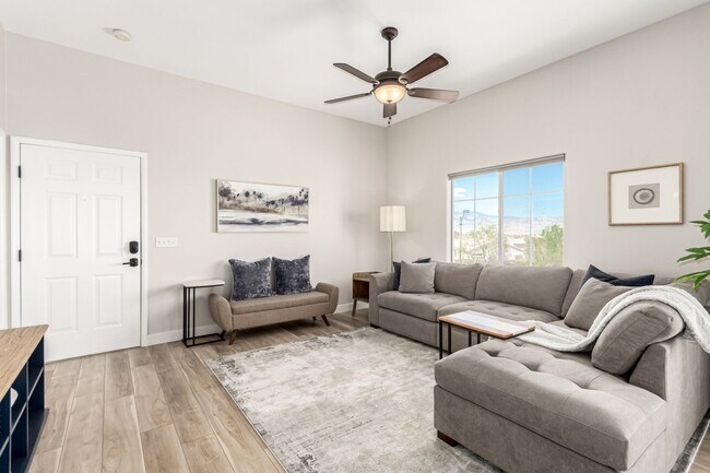 Foto del edificio - Stunning furnished 2-Bedroom Condo with Mo...