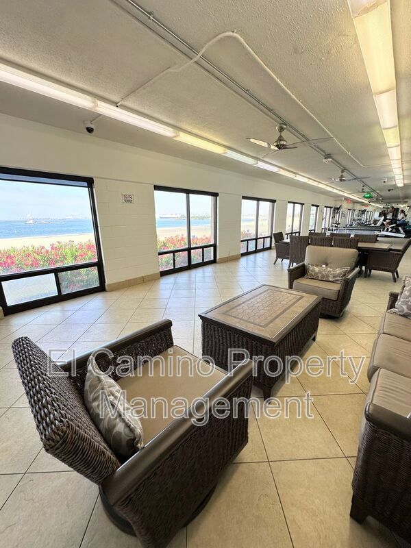 Foto del edificio - 1750 E Ocean Blvd