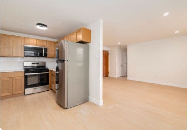 Foto del edificio - 921 Tyson Ave