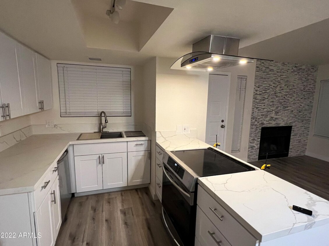 Foto principal - 16225 N 30th St