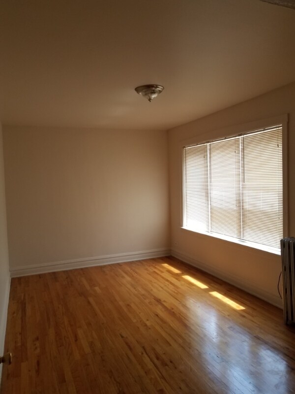 Foto del edificio - 4852 W North Ave