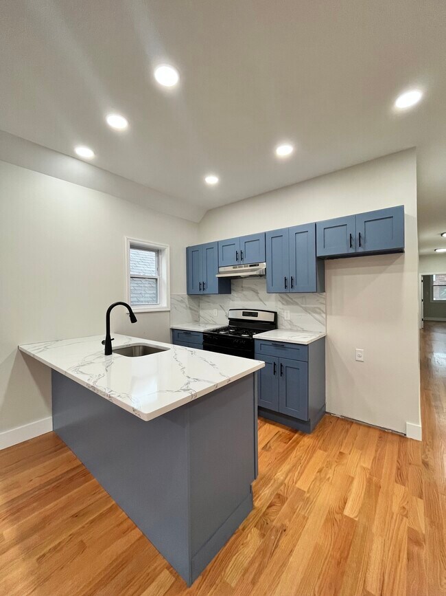 Foto del edificio - 669 Summit Ave